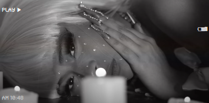 Qui est Wenny, la jeune danseuse de samba qui crée le buzz au carnaval de Rio 2025 ?