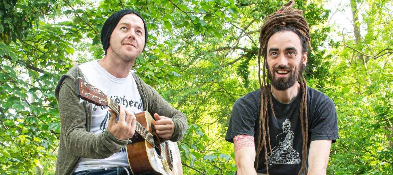 Mister Java fait vibrer nos sourires avec « On est là