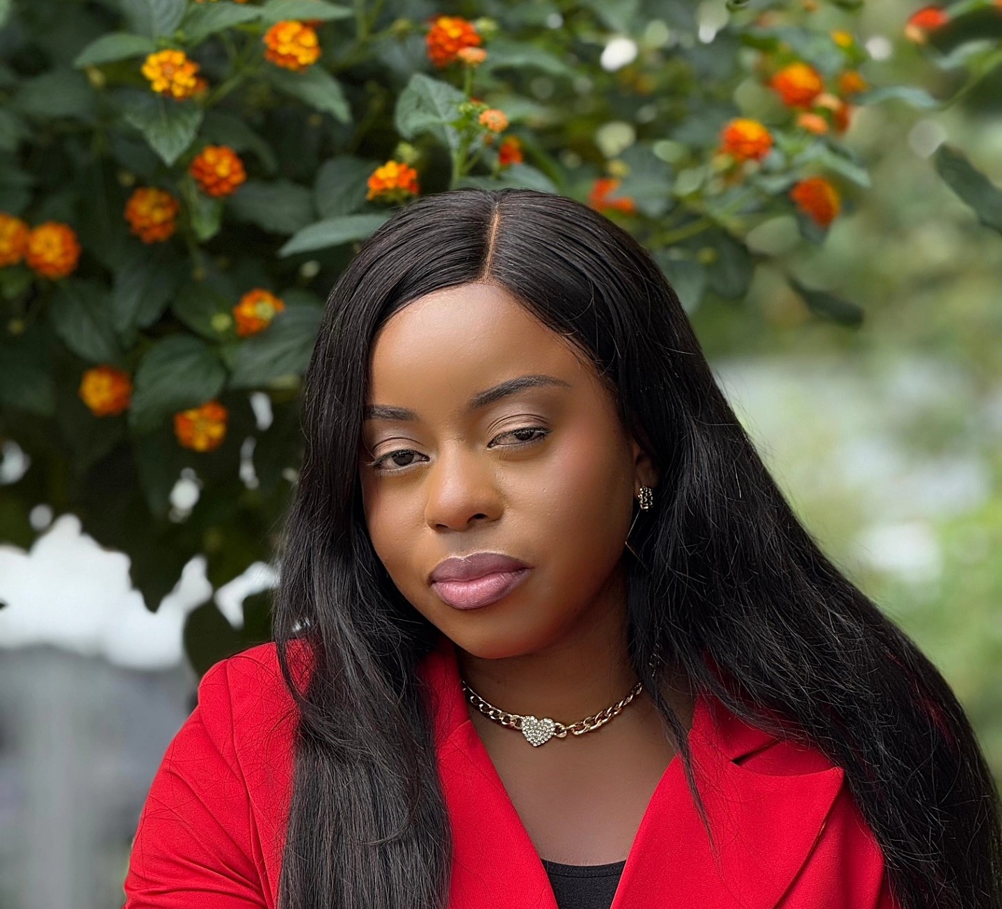 Je Suis Fi re Nadege Kalonji l ve Sa Voix Au Ciel je-suis-fi-re-nadege-kalonji-l-ve-sa-voix-au-ciel