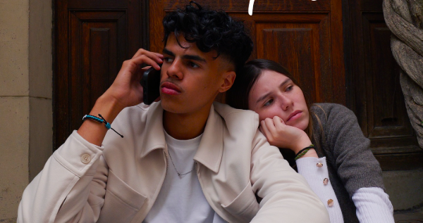 Fehdinio – « Boude pas » : entre distance et sincérité