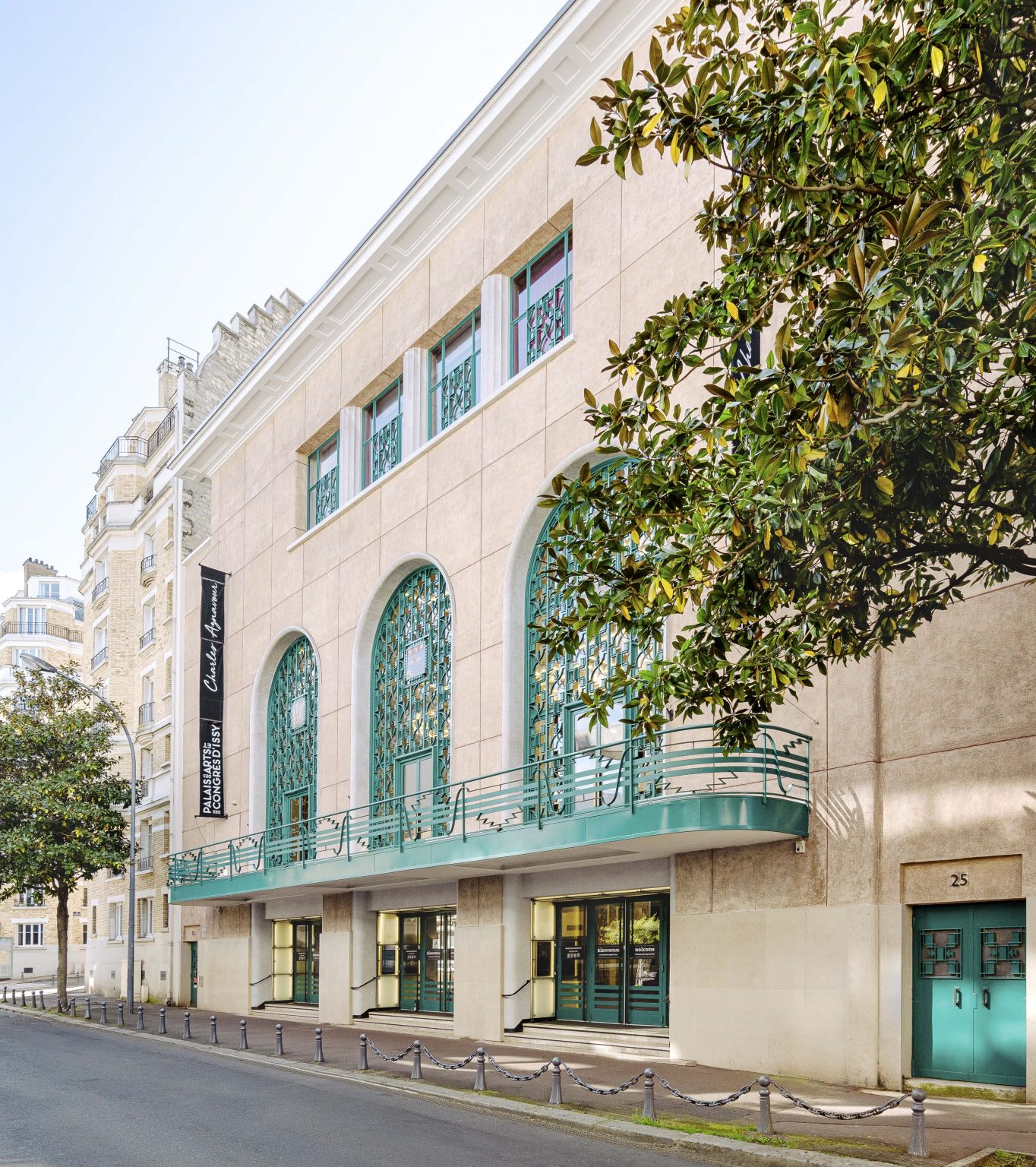 Le Palais des Congrès D’Issy : un joyau Art Déco au cœur de la ville