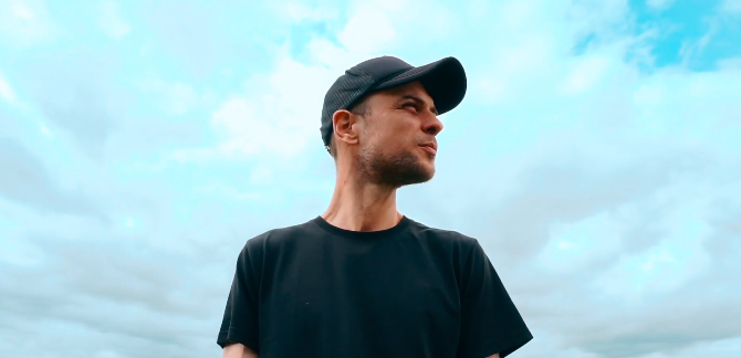 Alpha Draconis et « Le Soulèvement » : quand la Terre se révolte