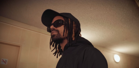 « Tout est noir » : Esco dévoile la face sombre