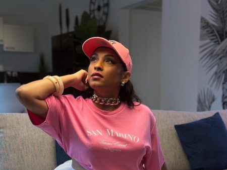 SANDY COOPS révèle sa « MALADIE D’AMOUR »