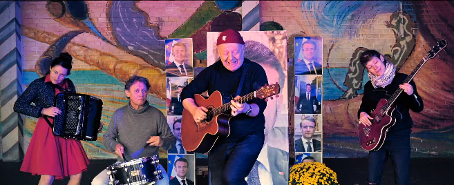 Entre humour et piques affûtées, « Bye Bye Macron » de Claude Semal