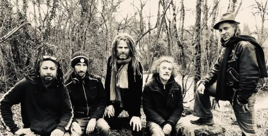 Jules Fabry (The Reggers) met la politique sur le grill avec « Politics »