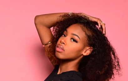 S e y s’évade avec « We chase » : une quête envoûtante