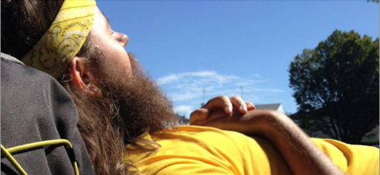 Quentin Grandin et « Le temps des roses » : quand la poésie refleurit