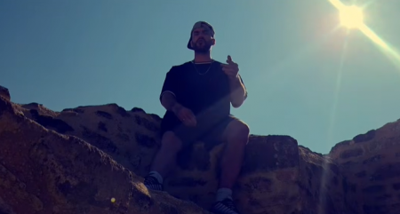 « Dans ma tête » : NINOFF met les pensées à vif